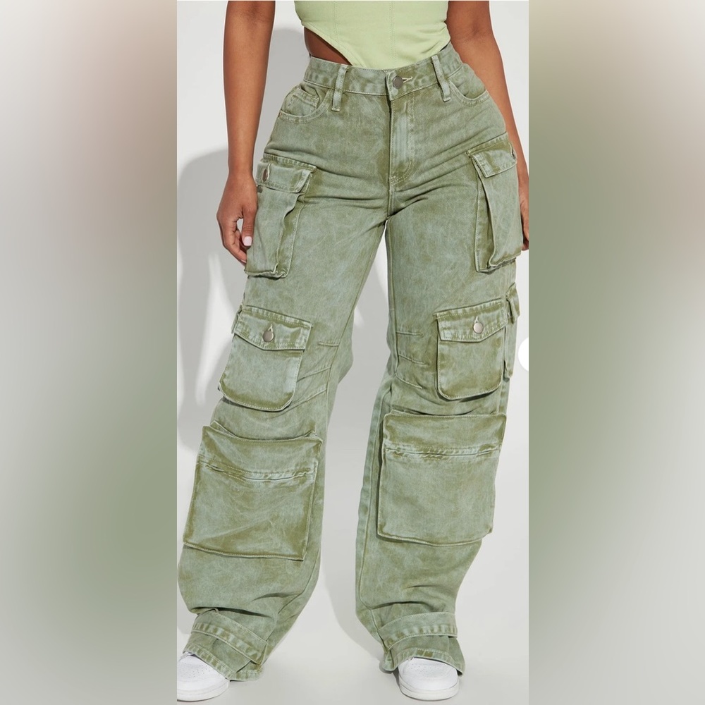 Fashion Nova Light Green Cargo Pants - Picture 2 of 3